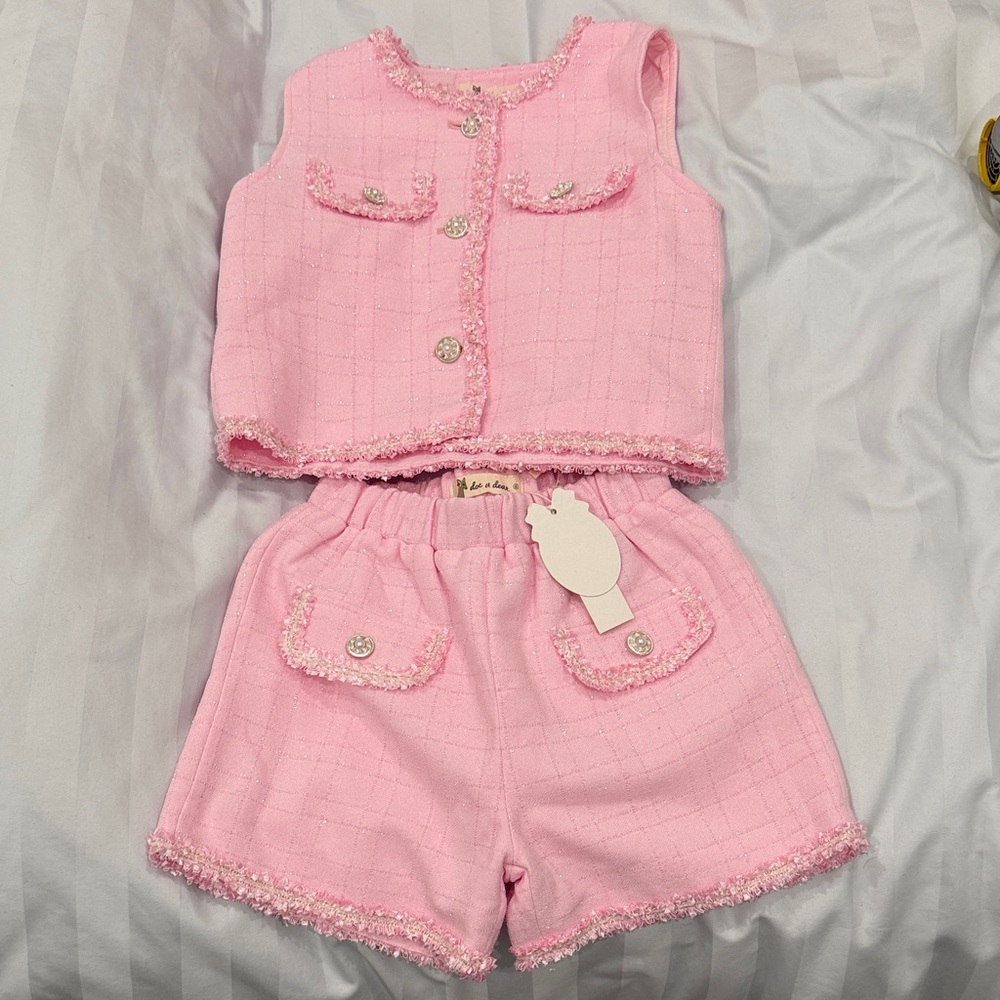 Doe a dear Girls matching pink vest set shorts size 6